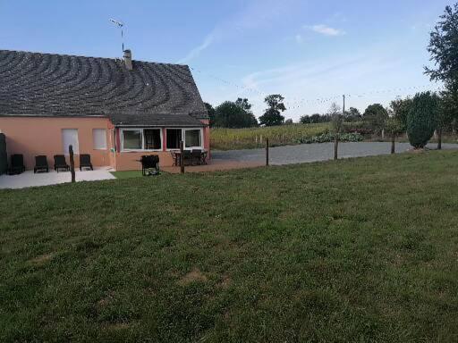 Gite De La Courtoisie Gavray-sur-Sienne Екстериор снимка